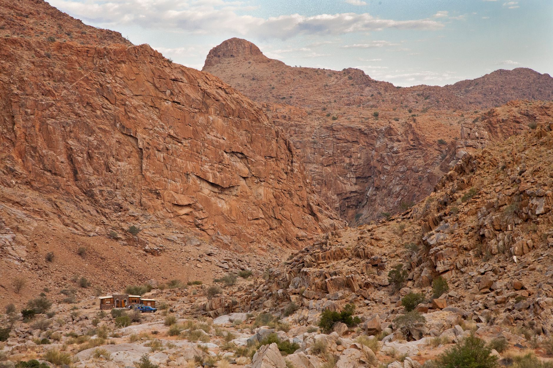 The Diyadin canyon and hot springs
