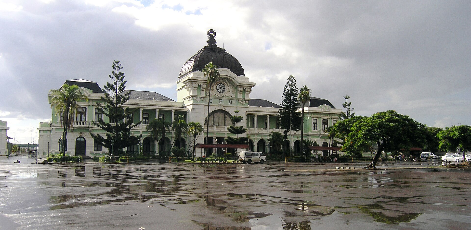 Maputo Merkez Garı