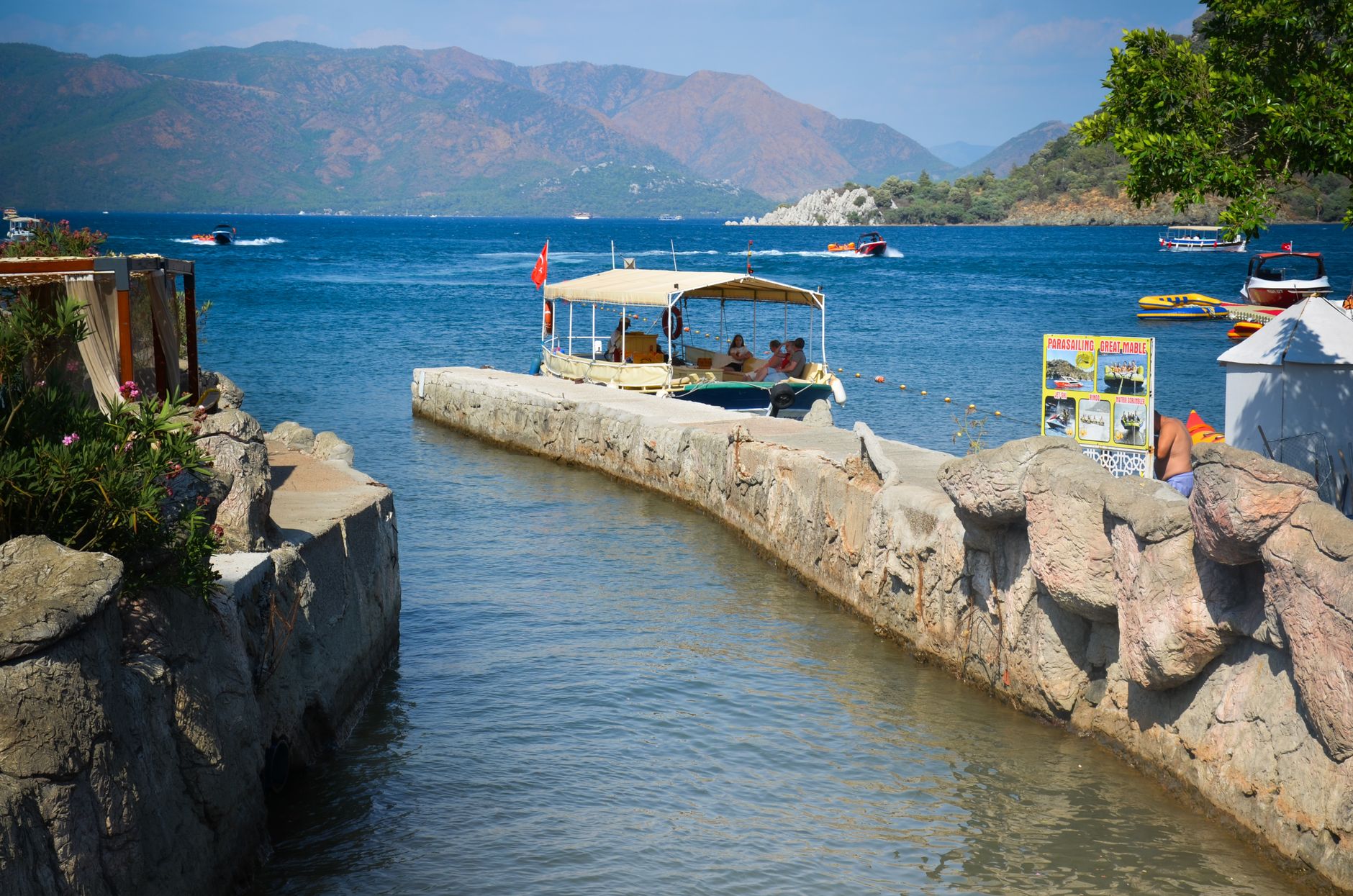 Marmaris marinası + Bar Sokağı