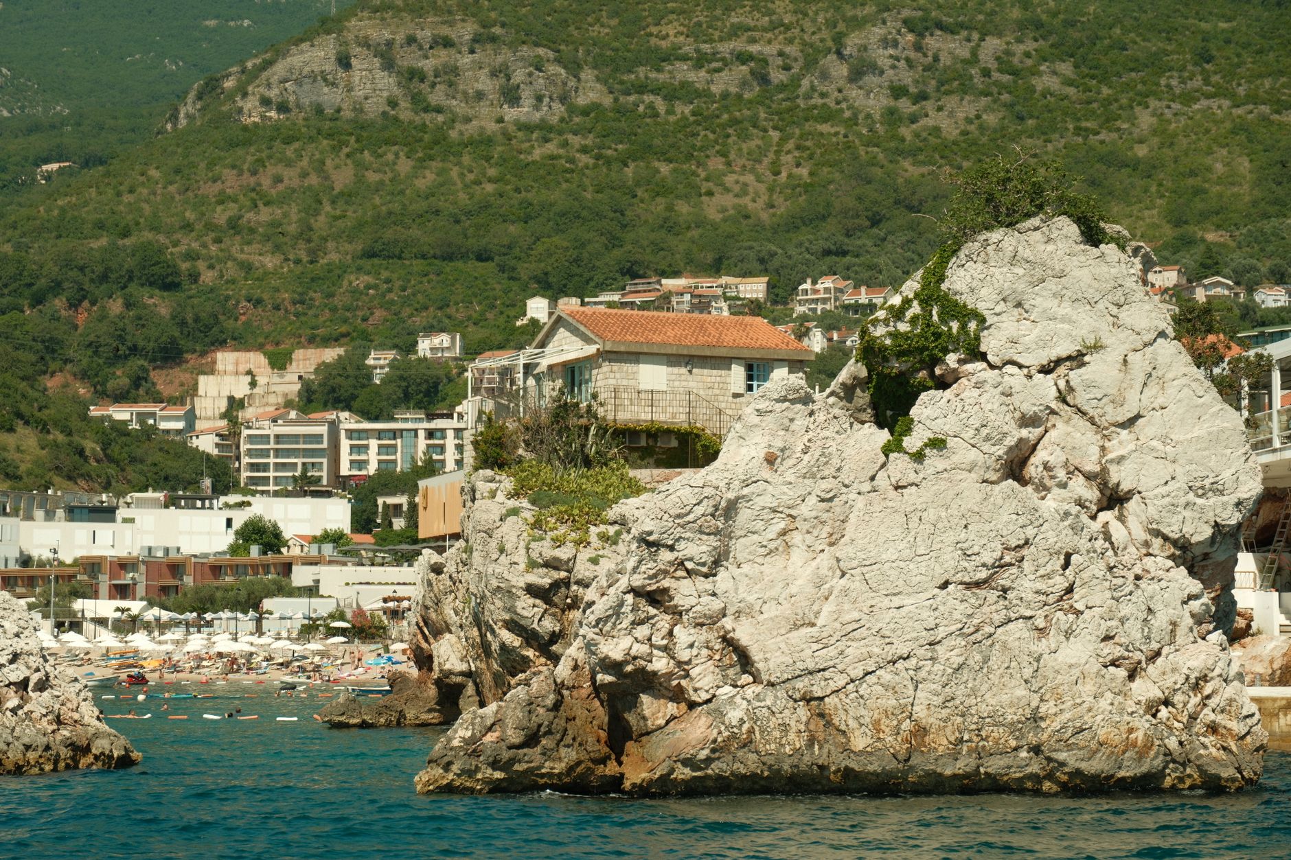 Mogren and Slovenska beaches
