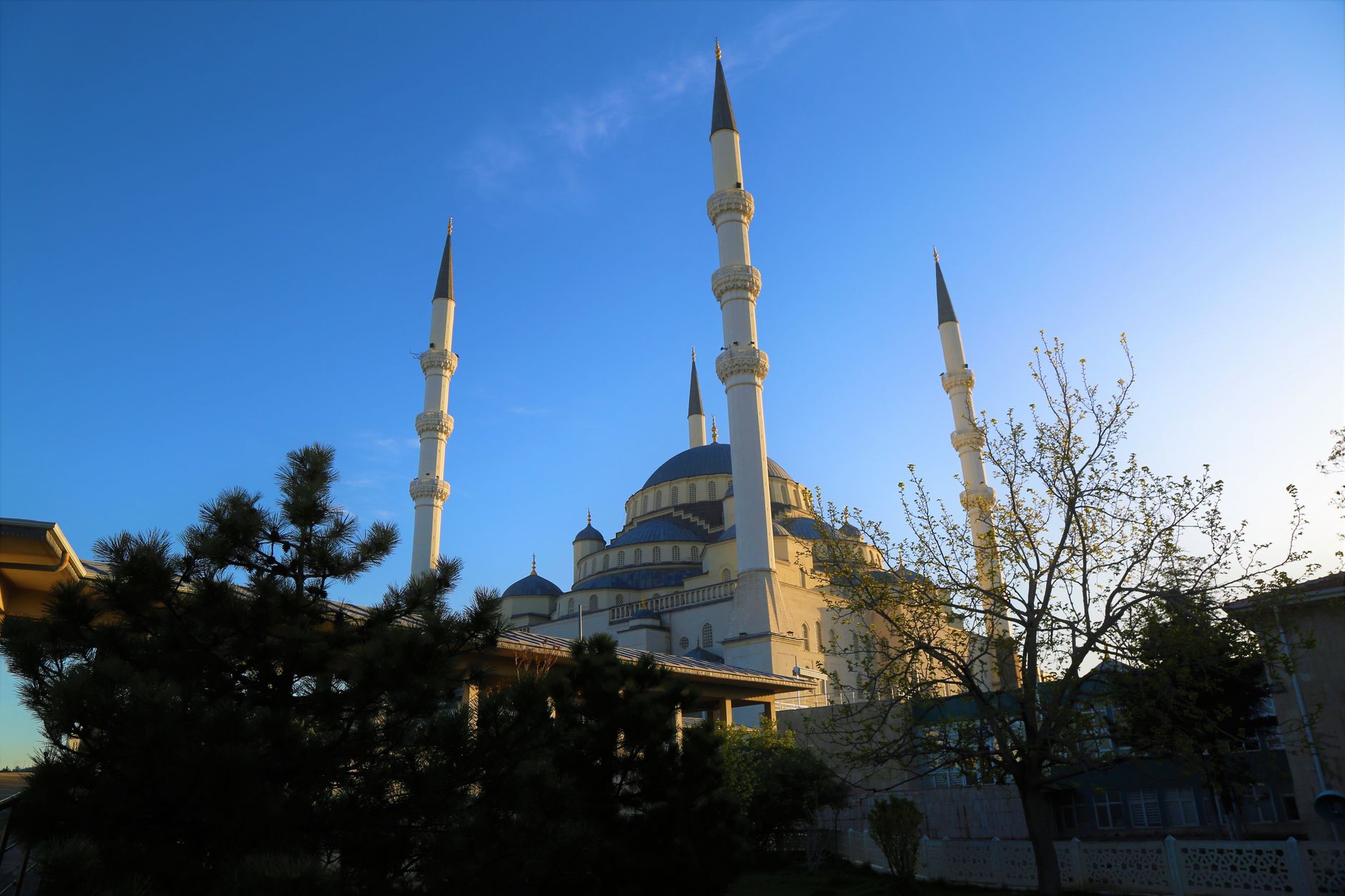 Nur Gasır Camii