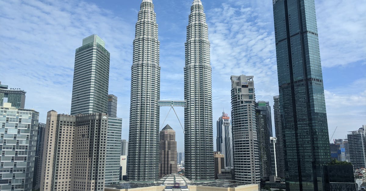 Petronas İkiz Kuleleri