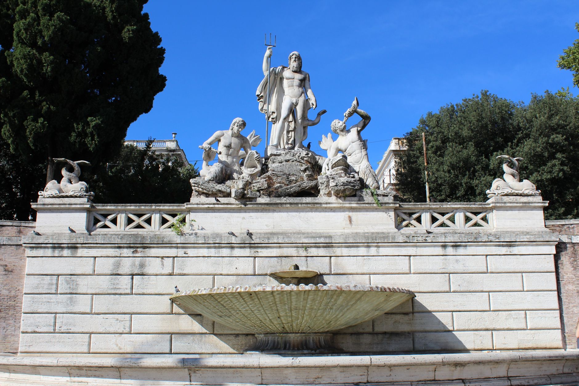 Piazza Maggiore ve Neptün Çeşmesi
