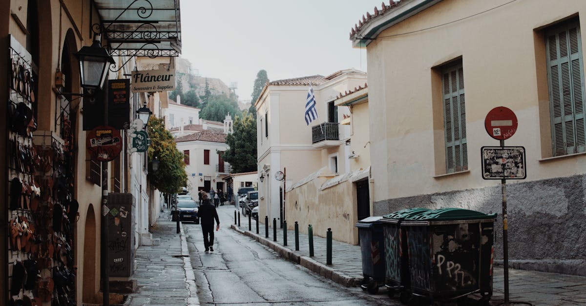 Plaka + Anafiotika