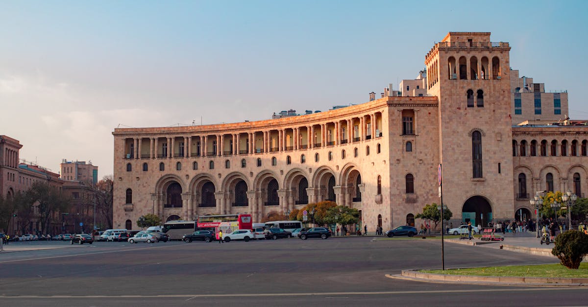 Cumhuriyet Meydanı + Tarih Müzesi