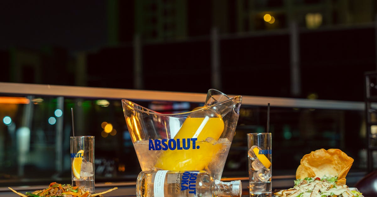 Çatı barı (Sky Bar veya Vertigo)