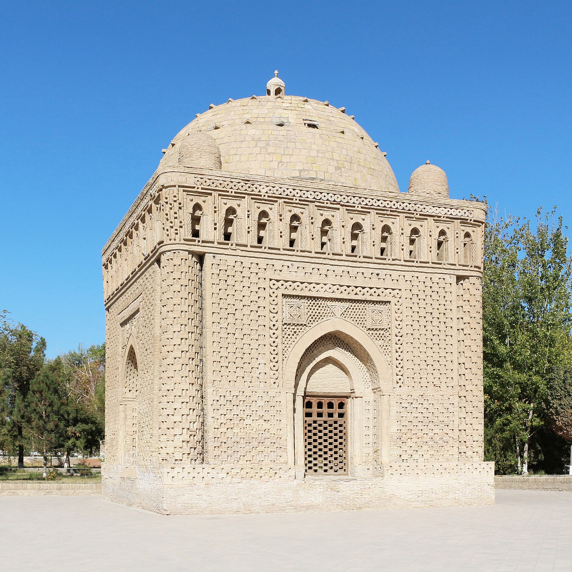 Samani Türbesi