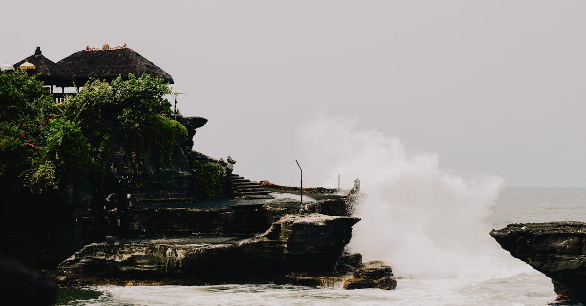 Tanah Lot tapınağı