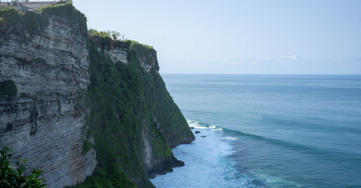 Uluwatu tapınağı + Kecak dansı