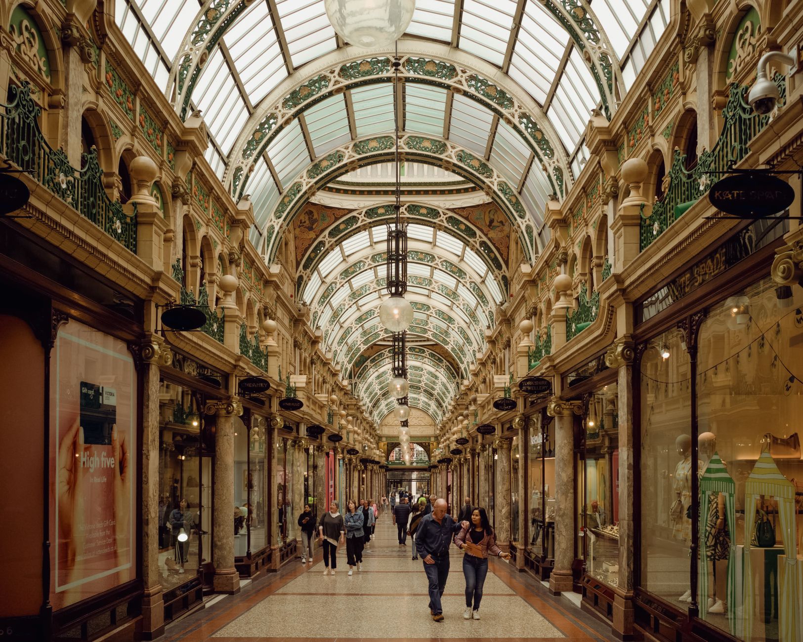 Victoria Quarter pasajları