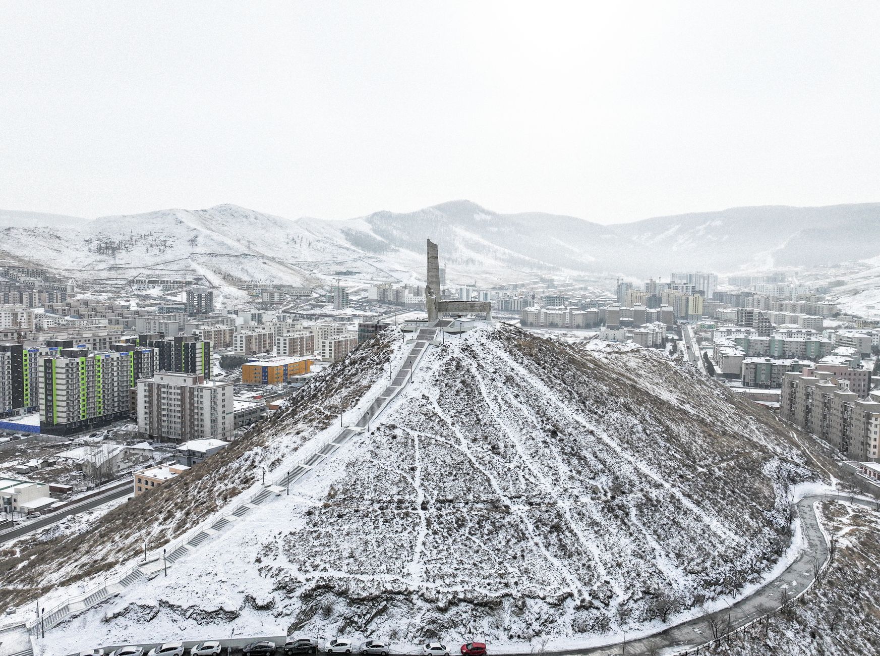 Zaisan Anıtı