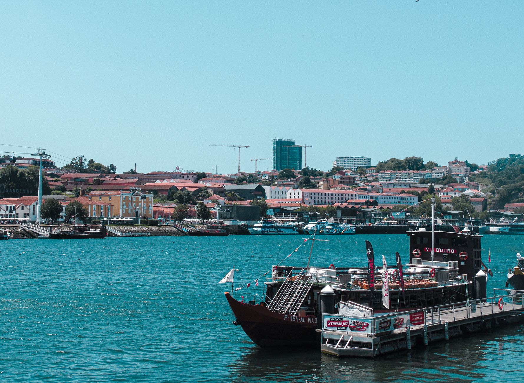 Port şarabı mahzenleri